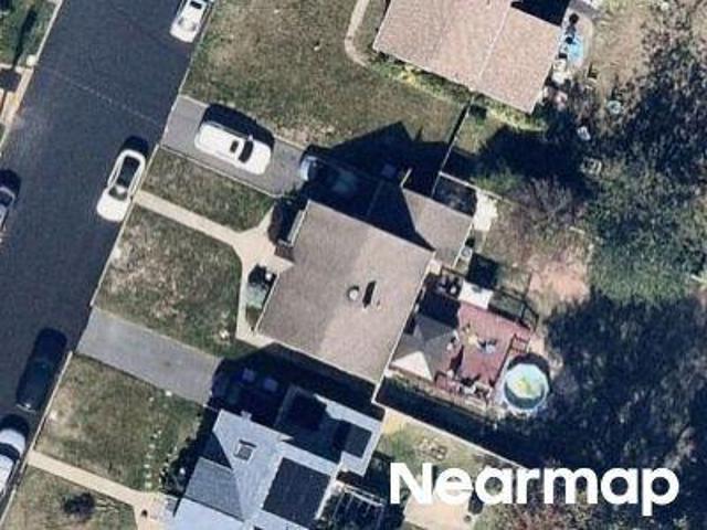 House for sale in Avenel, New Jersey