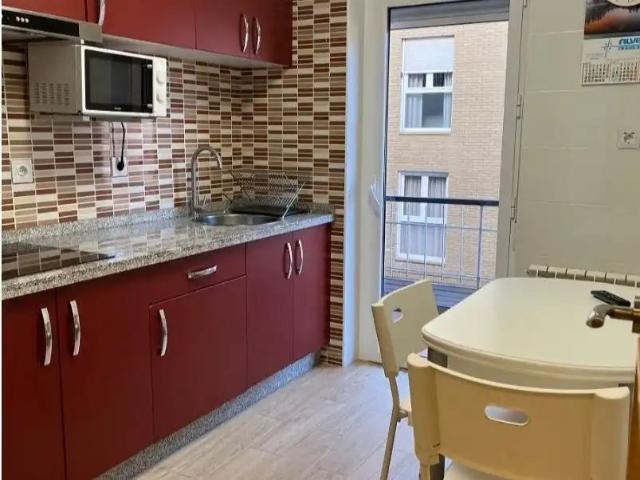 Apartamento en alquiler en San Lorenzo - La Palomera - San Mamés, León
