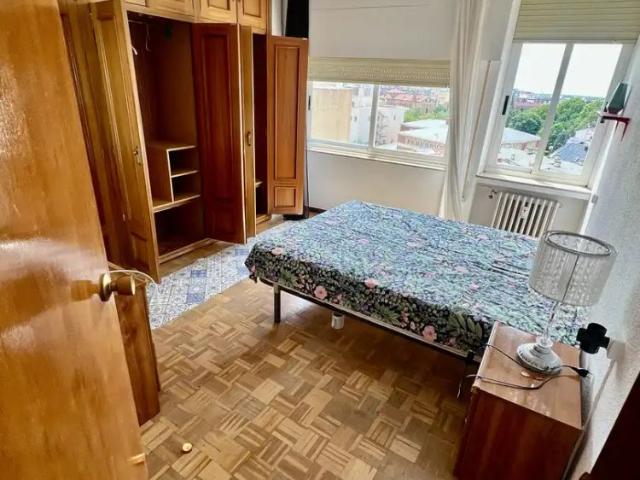 Apartamento en alquiler en Centro, León