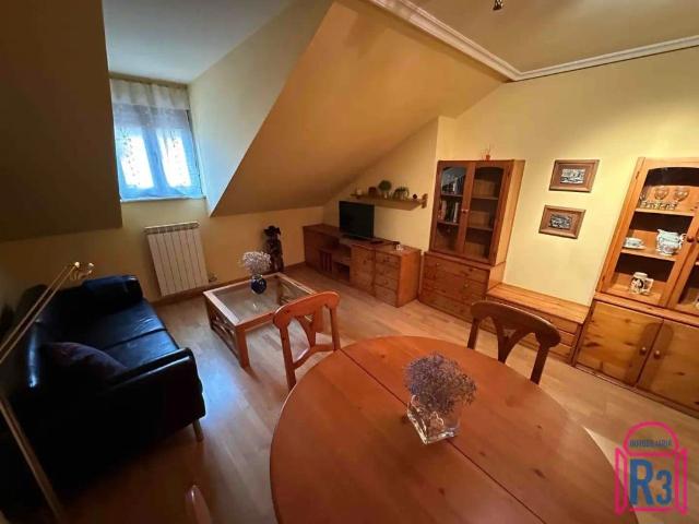 Apartamento en alquiler en San Lorenzo - La Palomera - San Mamés, León
