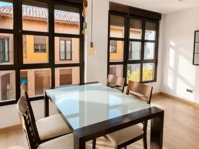Apartamento en alquiler en Mercado, León