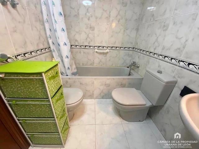 Apartamento en alquiler en Ventas, León