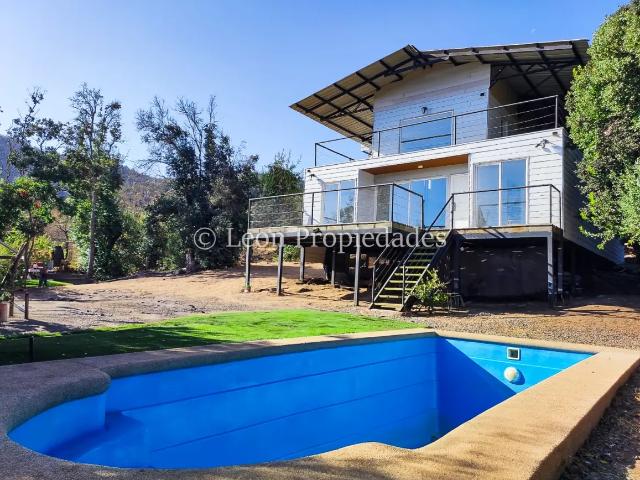 Casa en arriendo en La Aurora, Metropolitana