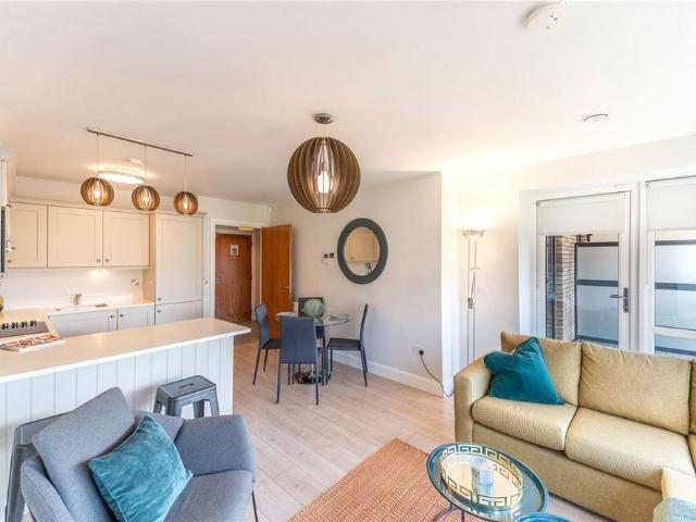 Apartment to rent in Bluebell, North Tipperary