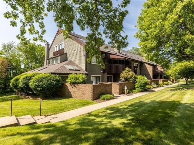 Condo for sale in Coraopolis