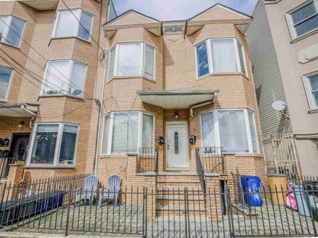 House for sale in Hudson, New Jersey
