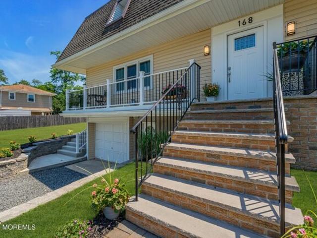 House for sale in Belford