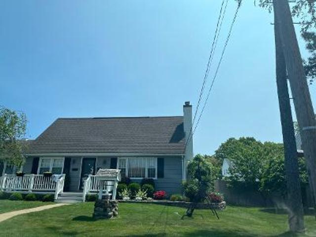 House for sale in Brick