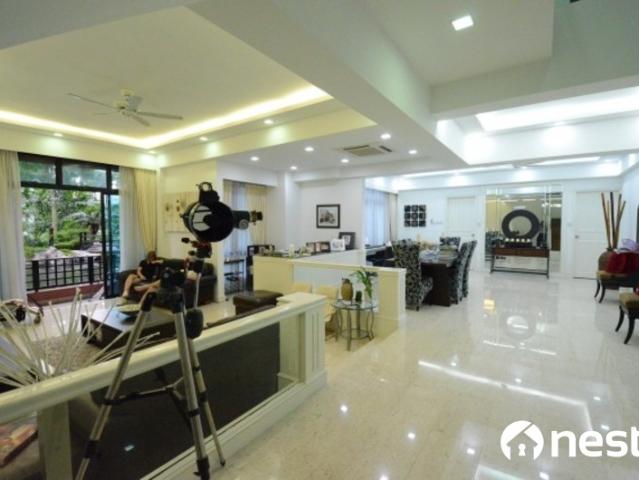 Apartment for sale in River Valley