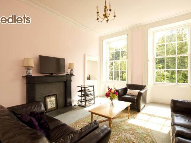 Apartment for rent in Greenside, Leith