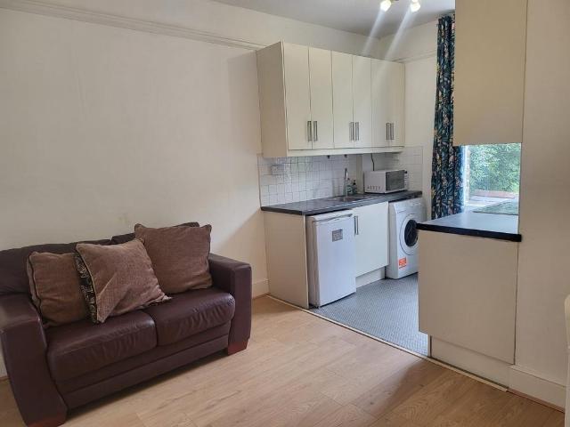 Apartment for rent in London Borough of Ealing, Greater London