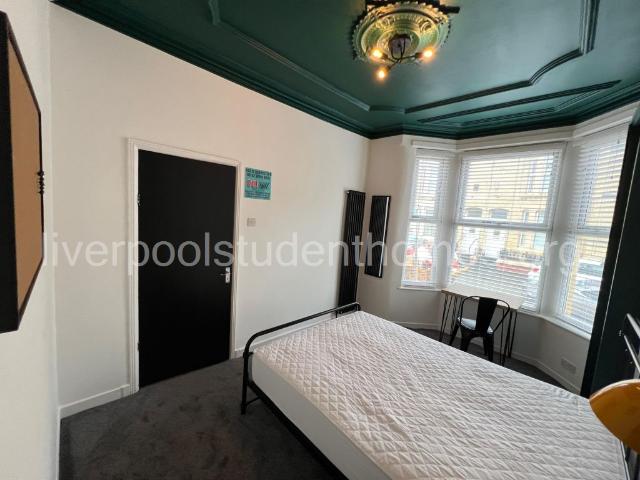 House for rent in Kensington, Calderstones