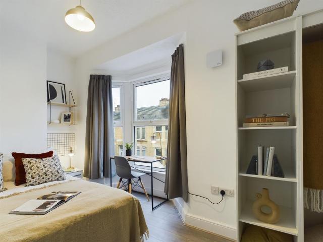 House for rent in Kensington, Calderstones