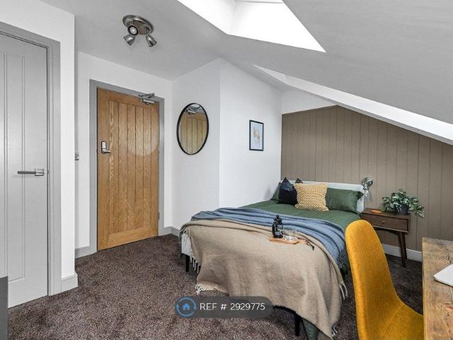 Room for rent in New Normanton, East Midlands