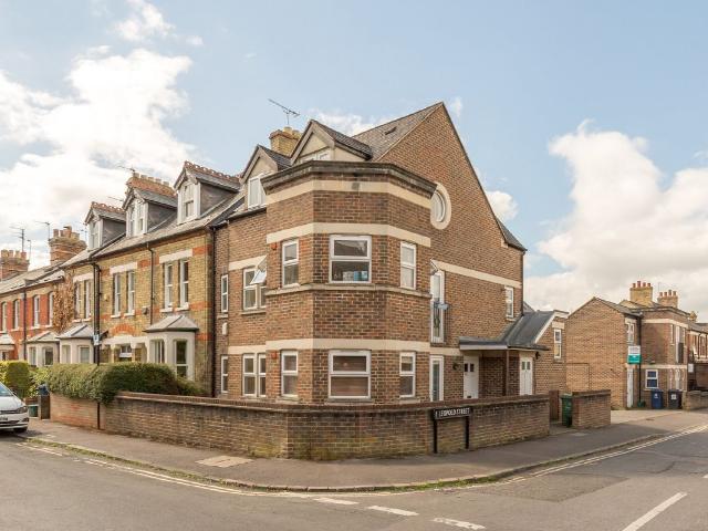 Apartment for rent in Robin Hood, The Slade