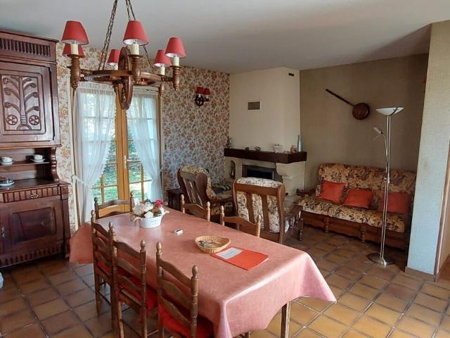 Maison vente à Aubusson, Lépaud