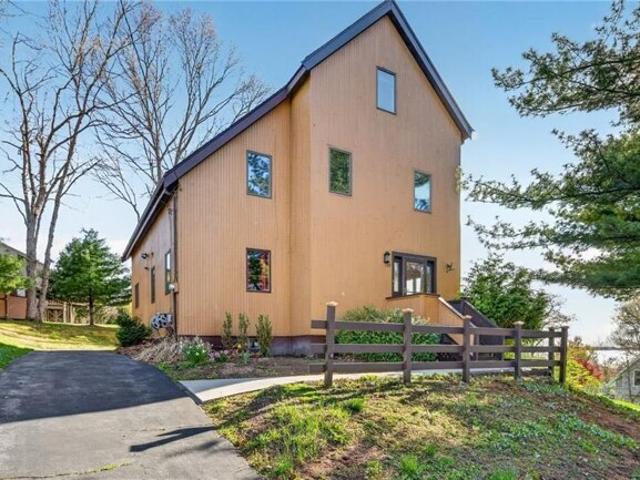 House for sale in Tiverton, Rhode Island