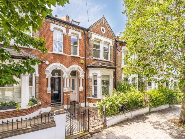 Apartment for rent in Clapham, Greater London