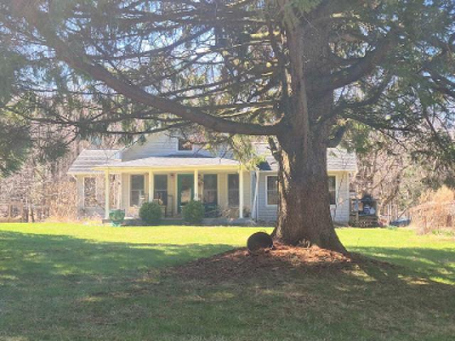 House for sale in Lake Como, Pennsylvania