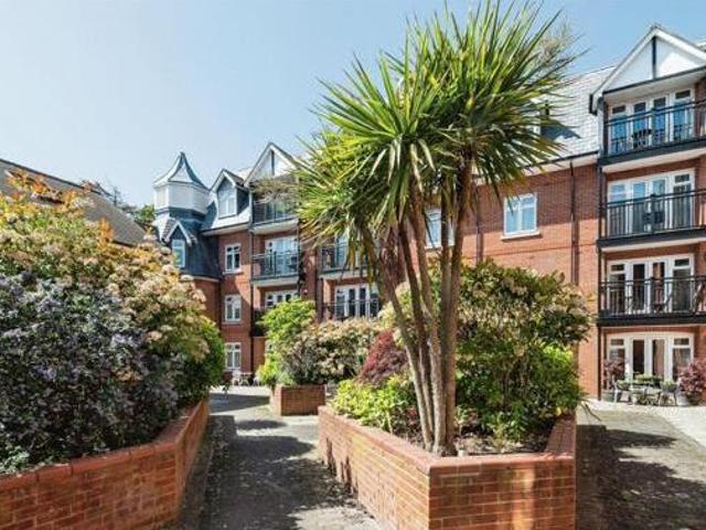 House for sale in Pachesham Park, Surrey