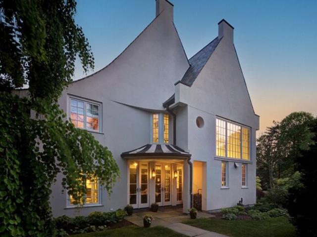 House for sale in Newport