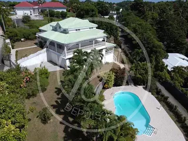 Maison vente à Guadeloupe