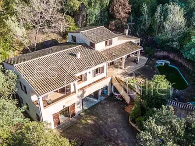 Maison vente à Arrondissement de Draguignan, Les Adrets-de-l'estérel