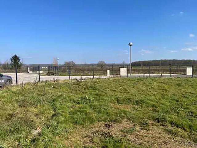 Terrain vente à Les Authieux-sur-le-Port-Saint-Ouen, Seine-Maritime