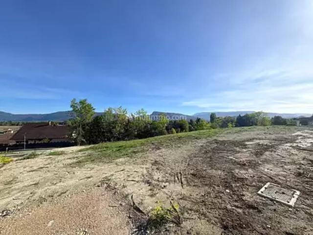 Terrain vente à La Tour-du-Pin, Les Avenières