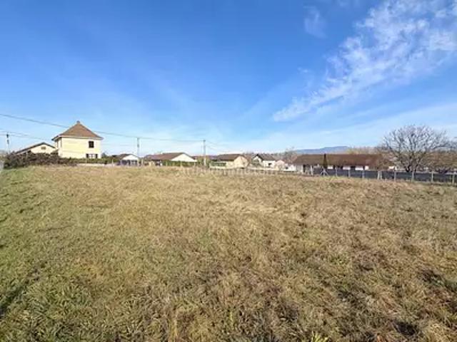 Terrain vente à La Tour-du-Pin, Les Avenières