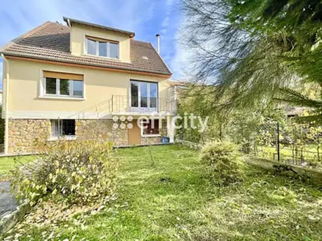 Maison vente à Versailles, Les Clayes-sous-bois