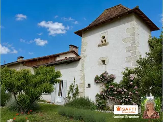 Maison vente à Les Essards, Charente