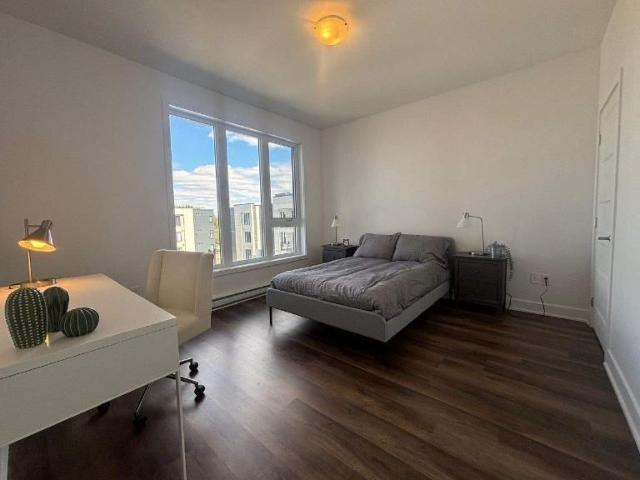 Apartment for rent in Saint-charles-borromée, Quebec