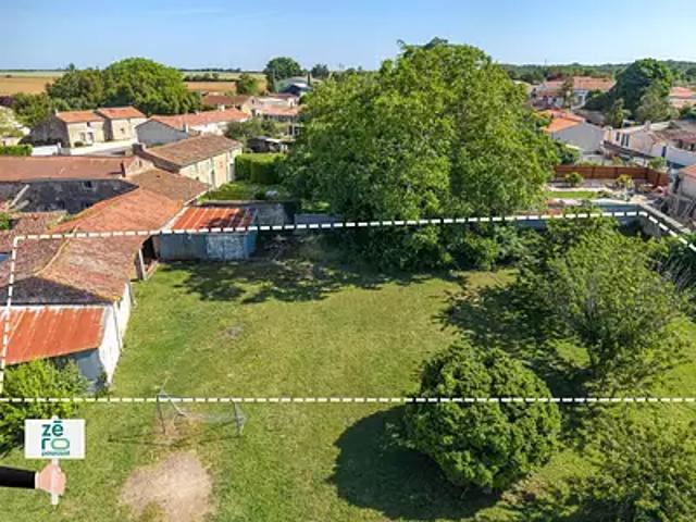Terrain vente à Fontenay-le-Comte, Les Magnils-reigniers