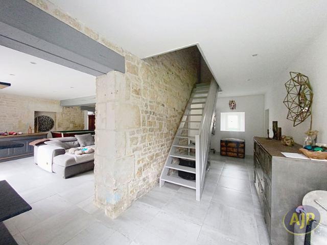 Maison vente à Fontenay-le-Comte, Les Magnils-reigniers