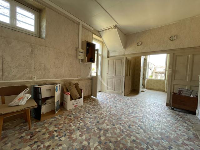 Maison vente à Fontenay-le-Comte, Les Magnils-reigniers