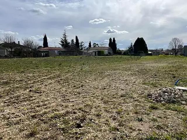 Terrain vente à Cognac, Les Métairies