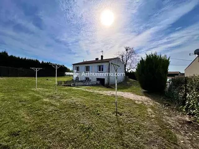 Maison vente à Saint-Jean-d'Angély, Les Nouillers