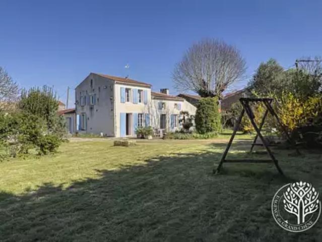 Maison vente à Saint-Jean-d'Angély, Les Nouillers