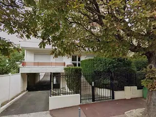 Garage location à Les Pavillons-sous-Bois, Seine-Saint-Denis