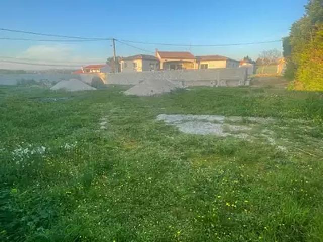 Terrain vente à France métropolitaine, Les Pennes-mirabeau