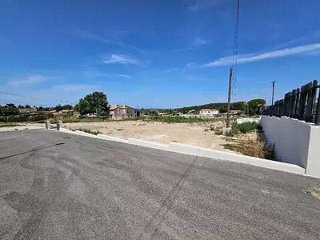 Terrain vente à Aix-en-Provence, Les Pennes-mirabeau