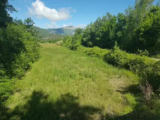 Terrain vente à Nyons, Les Pilles
