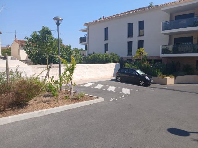 Garage vente à Arrondissement de Toulon, Toulon
