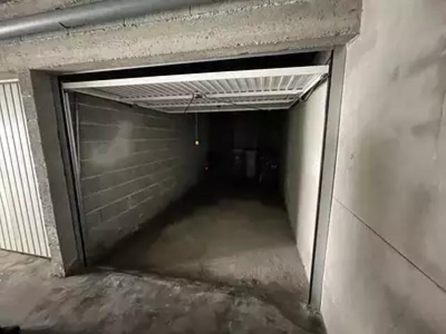 Garage vente à Les Sables-d'Olonne, Château-d'olonne