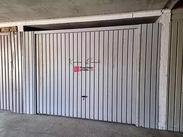 Garage vente à Les Sables-d'Olonne, Château-d'olonne