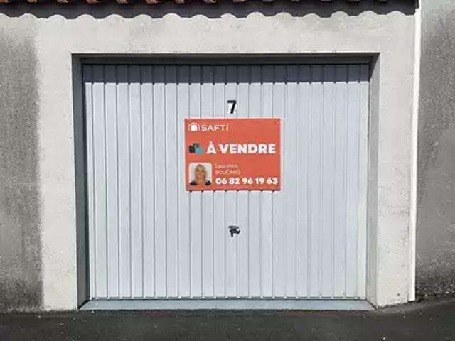 Garage vente à Les Sables-d'Olonne, Château-d'olonne