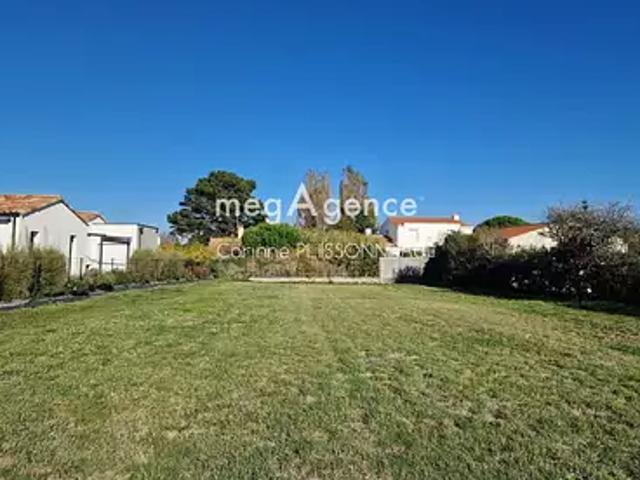 Terrain vente à Les Sables-d'Olonne, Château-d'olonne
