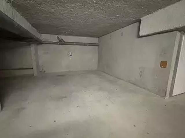 Garage location à Les Sables-d'Olonne, Château-d'olonne