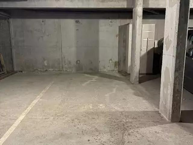Garage vente à Les Sables-d'Olonne, Château-d'olonne